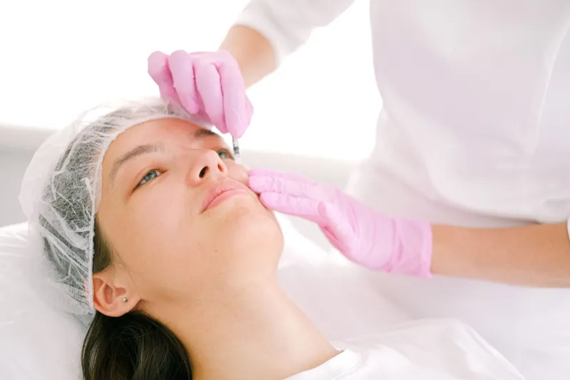 Le regard sublimé : les meilleurs protocoles pour traiter cernes, poches et rides du contour oculaire